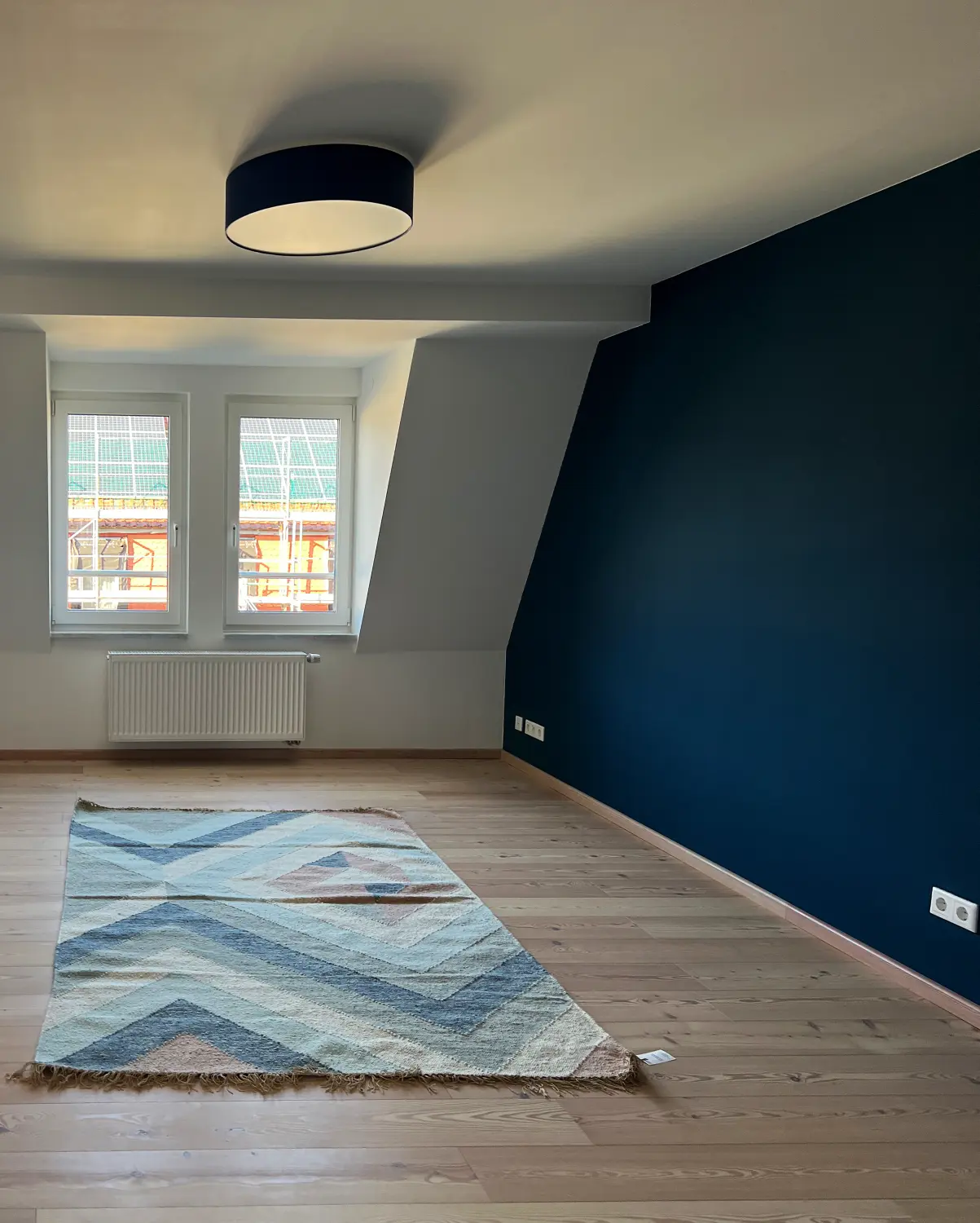 Kernsanierung einer Wohnung und Anbindung an die bestehende Maisonette von Sandra Johnson Architektin & Innenarchitektin