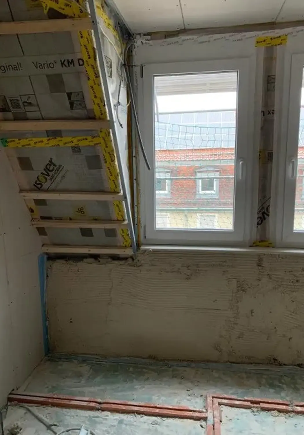 Kernsanierung einer Wohnung und Anbindung an die bestehende Maisonette von Sandra Johnson Architektin & Innenarchitektin
