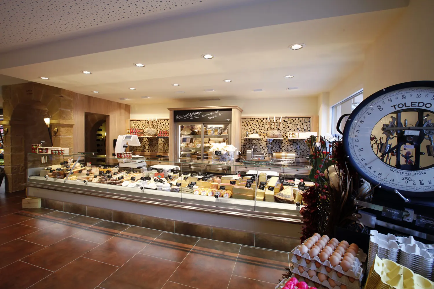 Stadtvilla im Stil der Neoklassizistischen Moderne von Sandra Johnson Architektin & Innenarchitektin