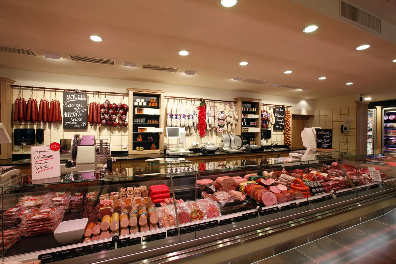 Stadtvilla im Stil der Neoklassizistischen Moderne von Sandra Johnson Architektin & Innenarchitektin