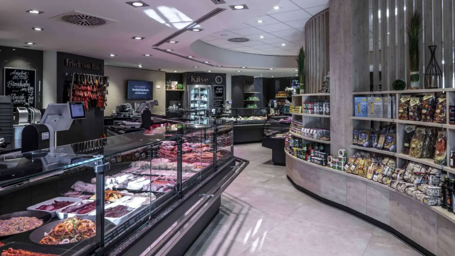 Stadtvilla im Stil der Neoklassizistischen Moderne von Sandra Johnson Architektin & Innenarchitektin