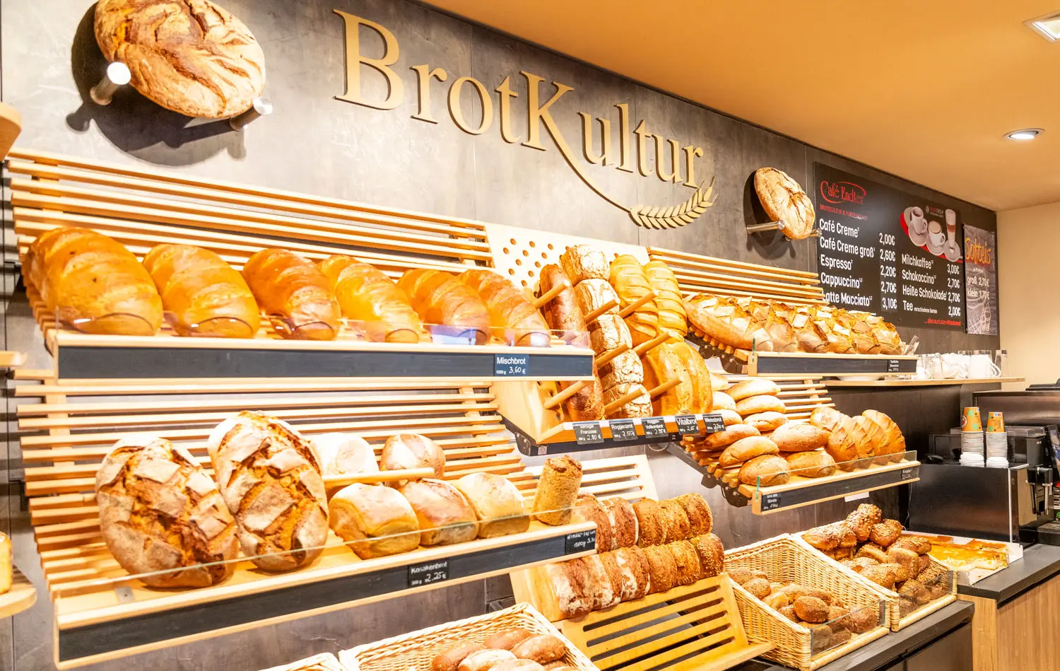 Stadtvilla im Stil der Neoklassizistischen Moderne von Sandra Johnson Architektin & Innenarchitektin