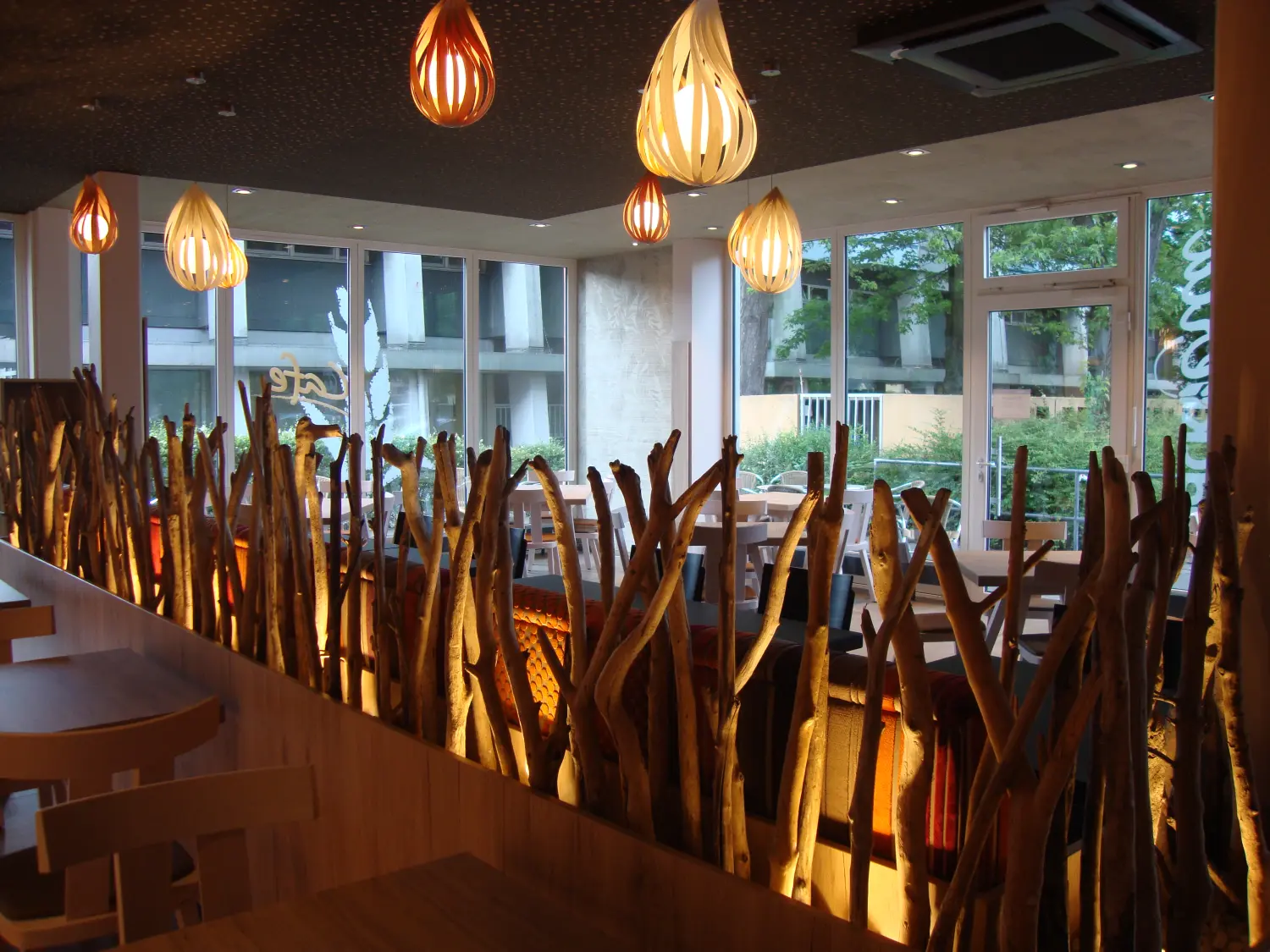 Stadtvilla im Stil der Neoklassizistischen Moderne von Sandra Johnson Architektin & Innenarchitektin