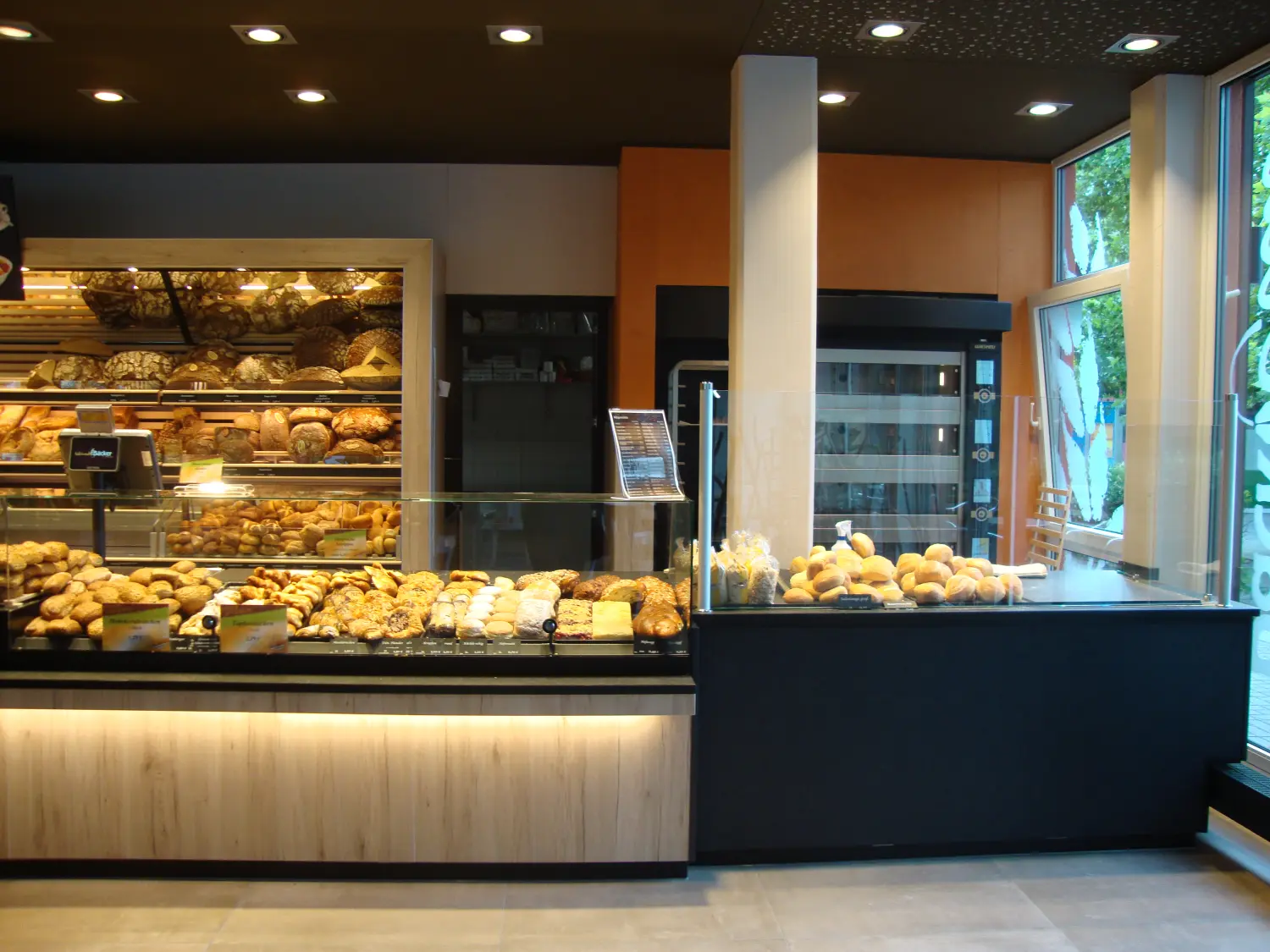 Stadtvilla im Stil der Neoklassizistischen Moderne von Sandra Johnson Architektin & Innenarchitektin