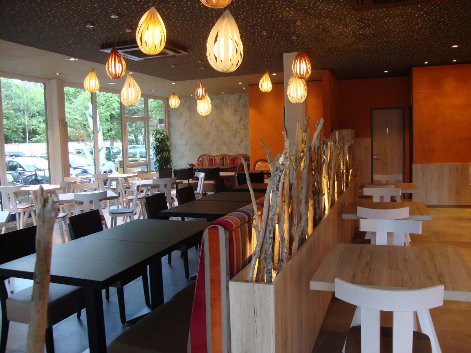 Stadtvilla im Stil der Neoklassizistischen Moderne von Sandra Johnson Architektin & Innenarchitektin