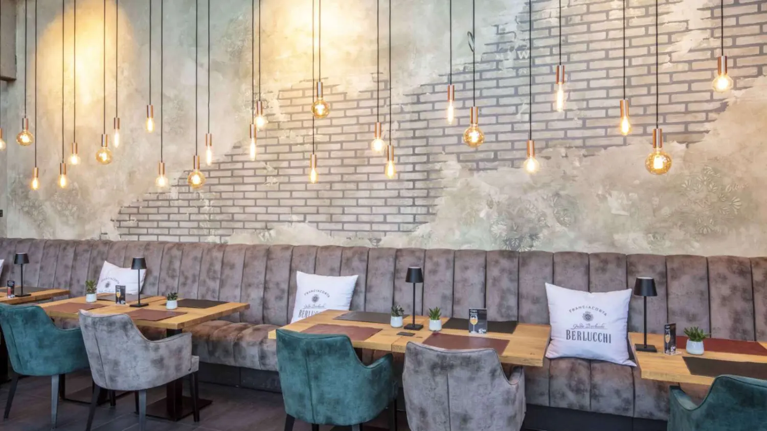 Stadtvilla im Stil der Neoklassizistischen Moderne von Sandra Johnson Architektin & Innenarchitektin